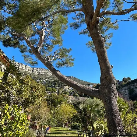 La Masa Πανσιόν Èze